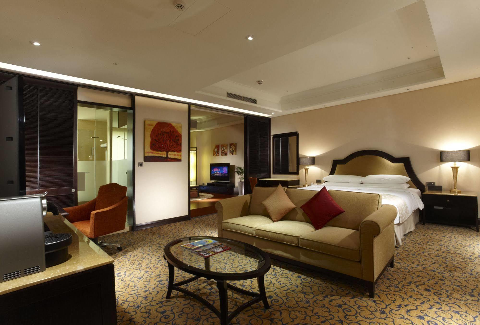 E-Da Royal Hotel Dashu Exterior photo