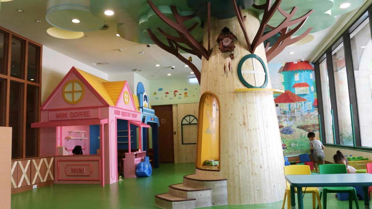 E-Da Royal Hotel Dashu Exterior photo The Treehouse